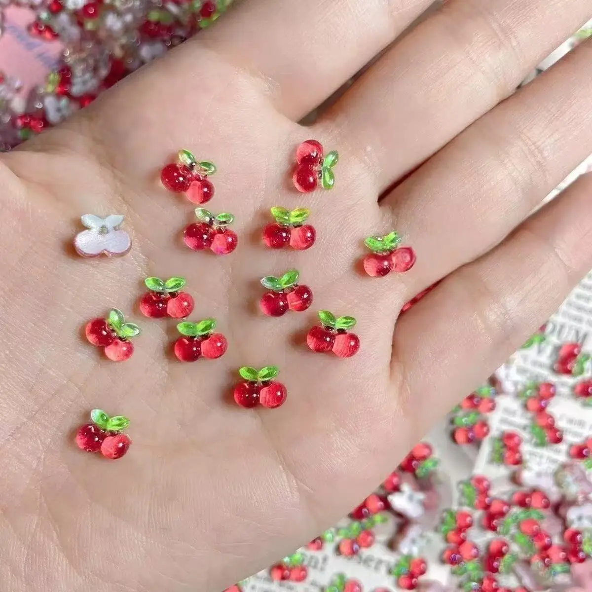 100 قطعة مقلد سوبر ميني الكرز مانيكير اكسسوارات مجوهرات الفاكهة ثلاثي الأبعاد لتقوم بها بنفسك كريم الغراء المواد الديكور هدية