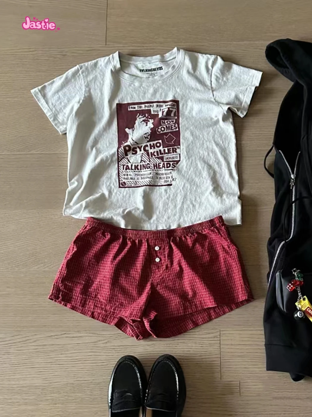 Camisetas de manga corta con estampado de letras Retro 77 y pantalones cortos a cuadros rojos de dos piezas para mujer, Tops informales Y2K, pantalón elegante, traje de verano