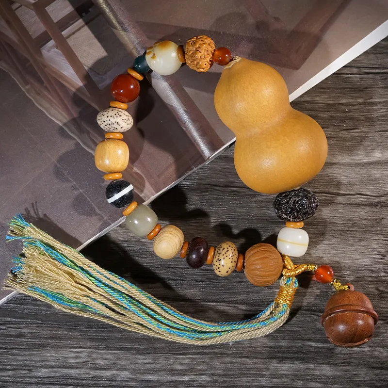 Gourd Fortune Pendant Bracelet with Eighteen Beads, Chinese Style Handmade Woven Tassel Design, Multi-Treasure Creative Handheld