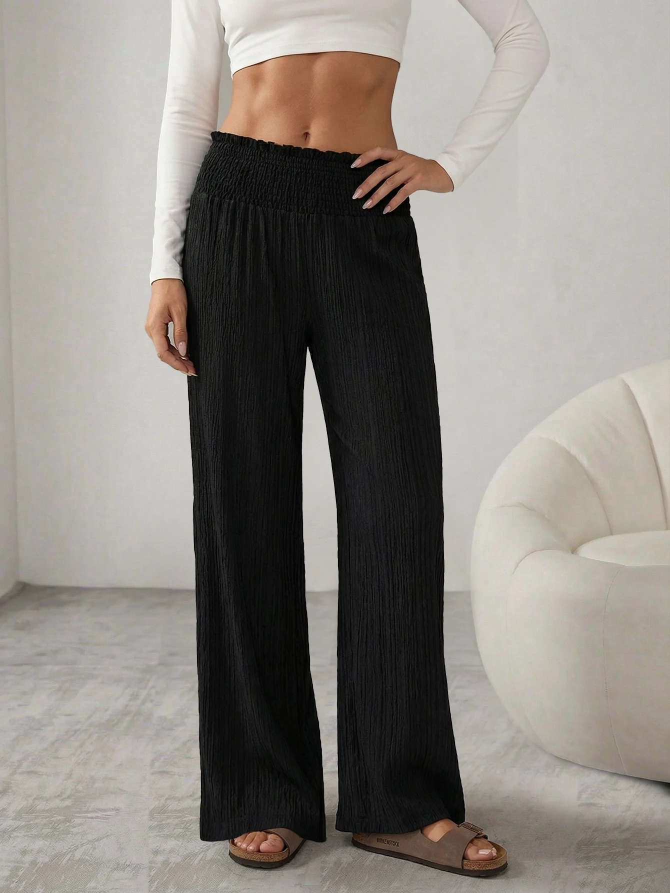 Pantaloni casual larghi da donna neri dimagranti versatili con vita alta arricciata e elastico in vita, perfetti per l'uso quotidiano e il pendolarismo