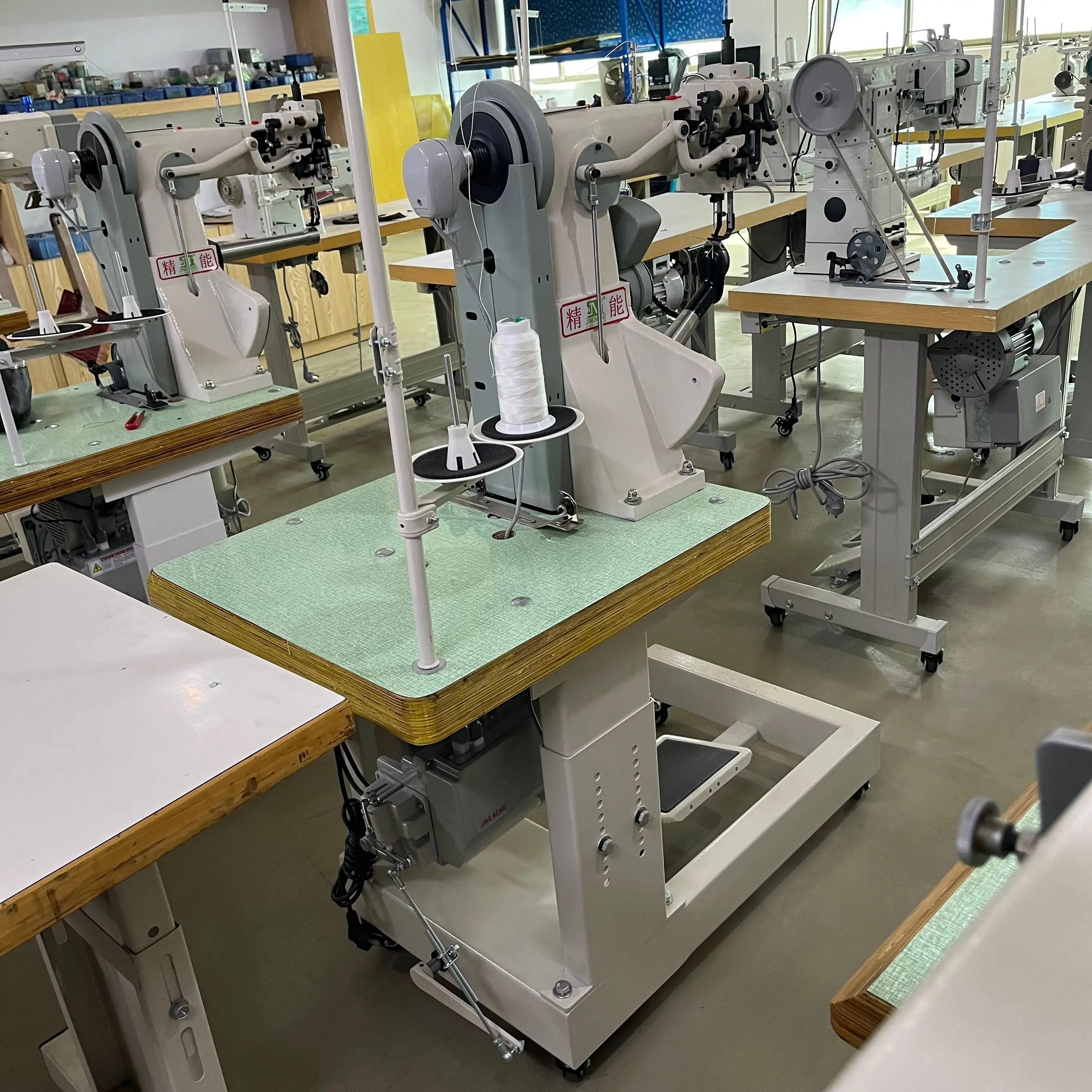 JN-168 آلة خياطة الجدار الجانبي تسولي الأحذية الجانبية وحيد الحذاء الحدود خياطة ماكينة خياطة