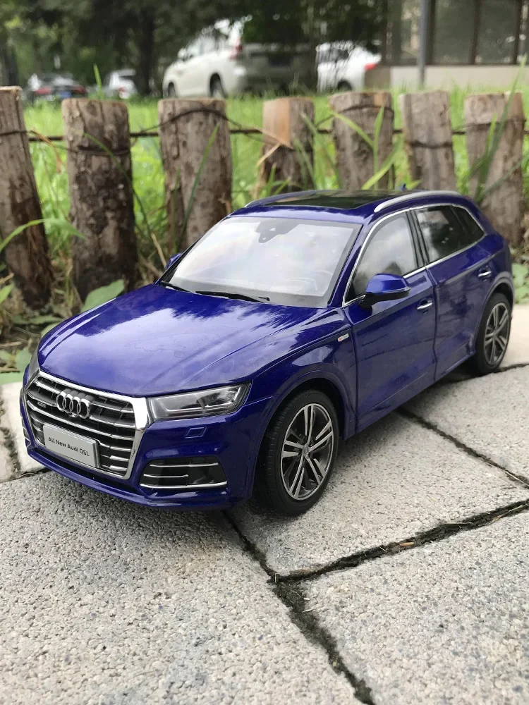 1:18เดิม FAW-Volkswagen รุ่นใหม่ Audi รุ่นโลหะผสม Q5L, คอลเลกชันของเด็กของเล่นตกแต่ง, ของขวัญวันหยุดสำหรับเด็ก