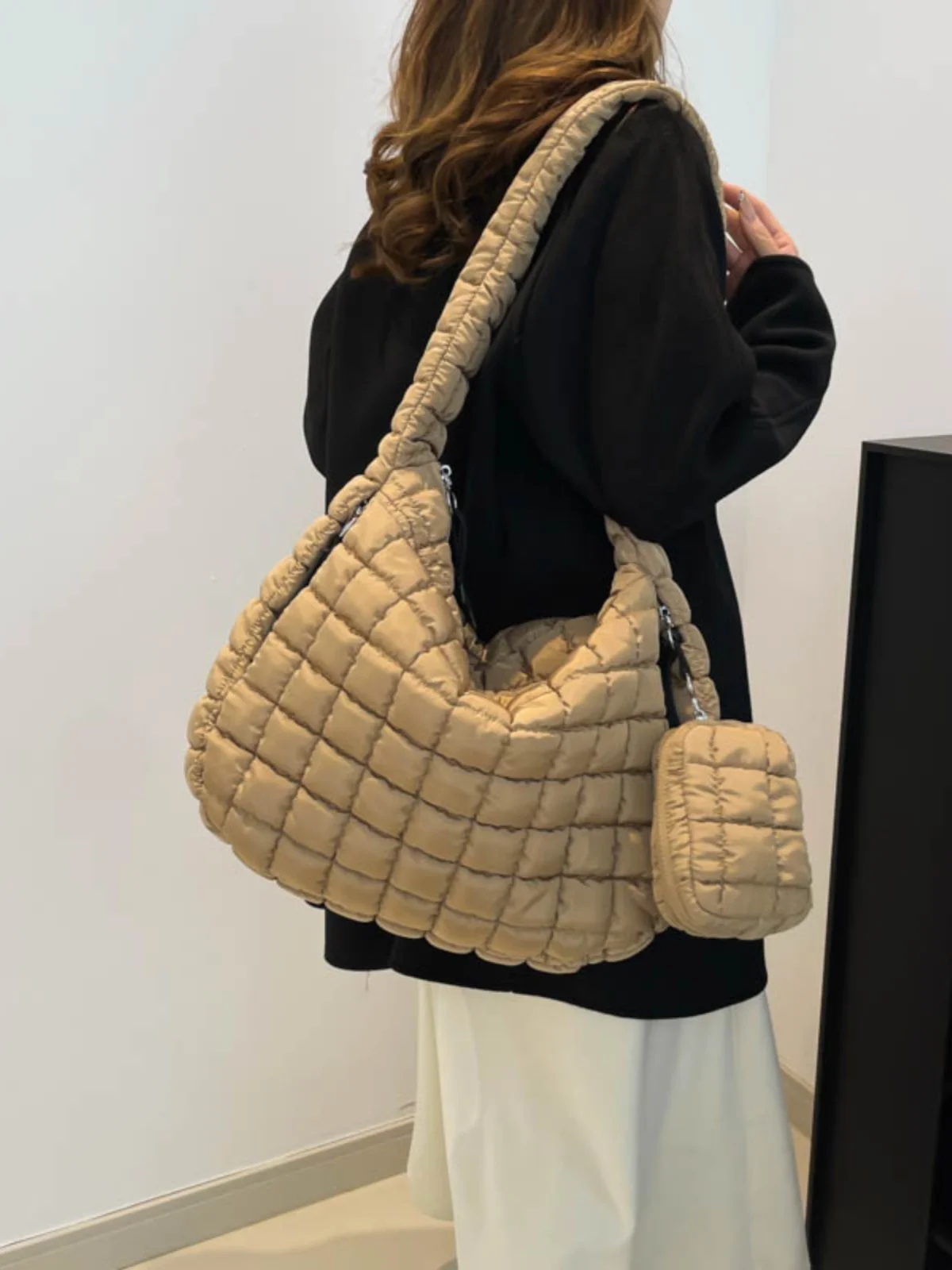 

Commute Bubble Single oulder Women's Quali Fold Cloud Bag Lightweight Large Capaci Casual Crossbody Bag