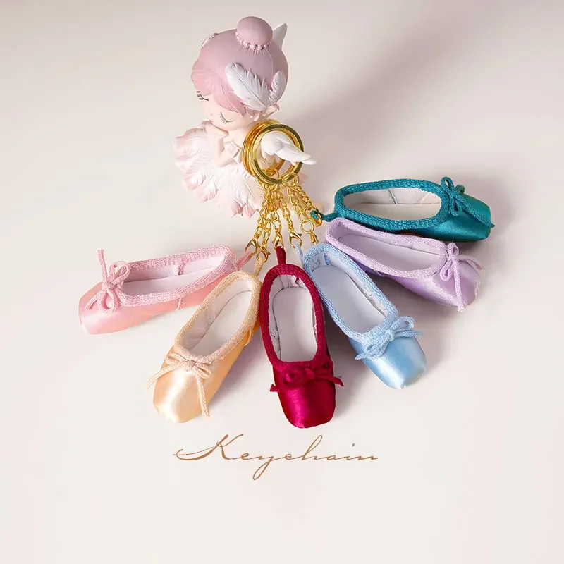 Mini Ballet Shoes Keychain Pointe Shoes Keyrings Handmade Pointe Shoe Charm Bag Penddant Gift for Dance Lovers