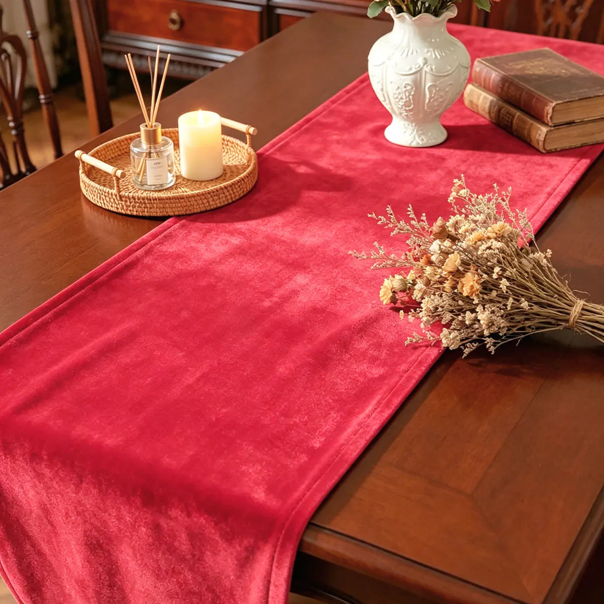 1Pcs Wine‑Red Velvet Table Runner, Retro French Luxury Style, Thick Soft Velvet Table Runner for Wedding Festival Dining Table H
