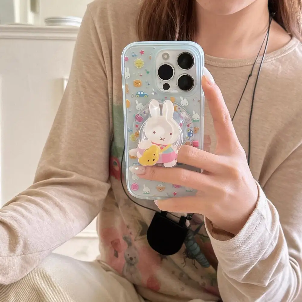 ミッフィーラビット シンプルでクリアなブルーカラーは、iPhone16、15、14、13Pro Maxシリーズのマグネット式スマホケースに最適です。