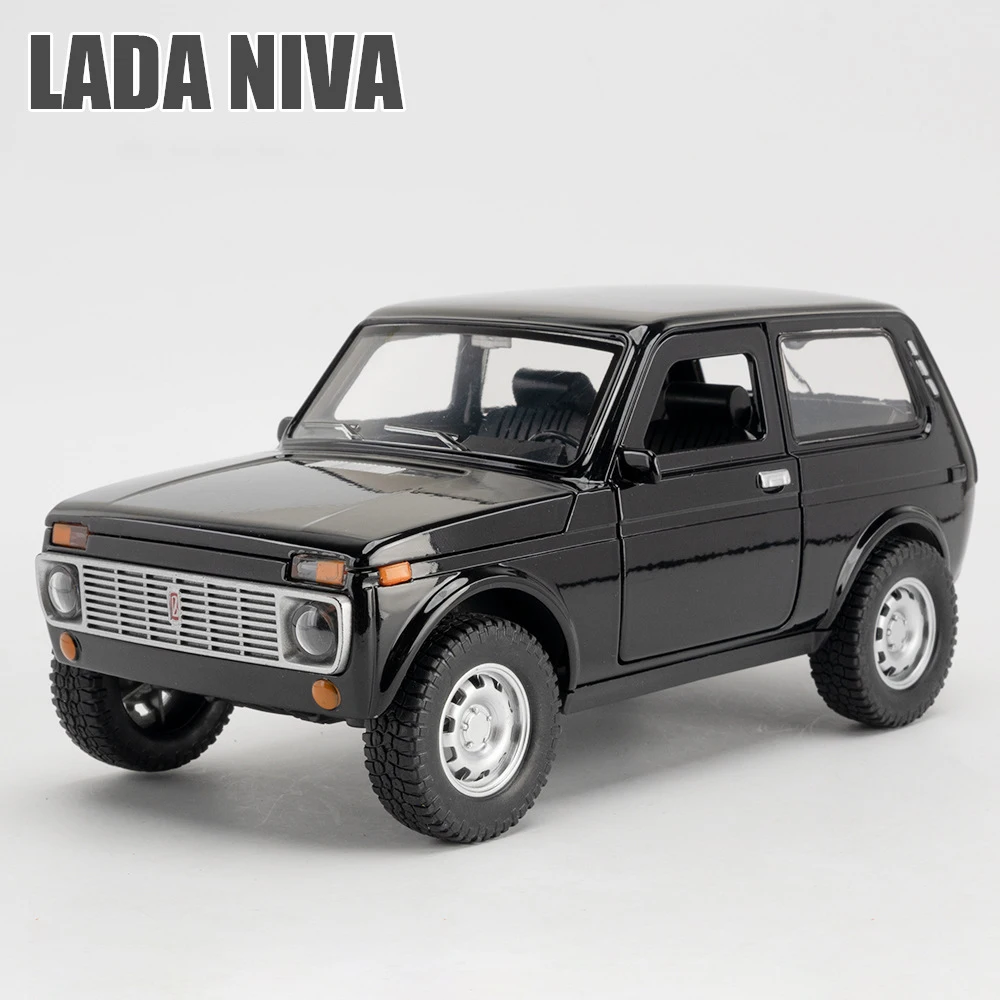 1:20 LADA NIVA Alloy Classic Car Model Diecast Metal Toy Vehicles Car Model Simulation Sound and Light Collection Childrens Gift