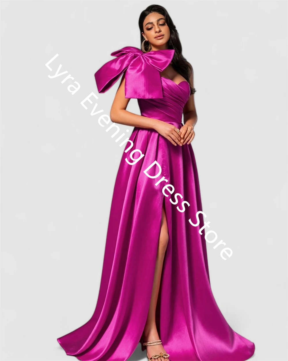 Maßgeschneidertes exquisites Fuchsia-Satin-Abendkleid mit einer Schulter, ärmellos, maßgeschneiderte Anlasskleider, Schleife, Heimkehrkleid, weich – Detail 3