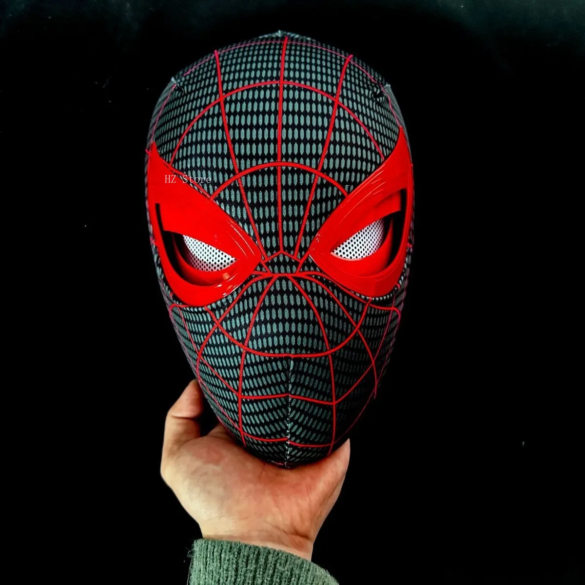 マーベルスパイダーマンマスク,動く目と光の効果,マイルのモラル,あご