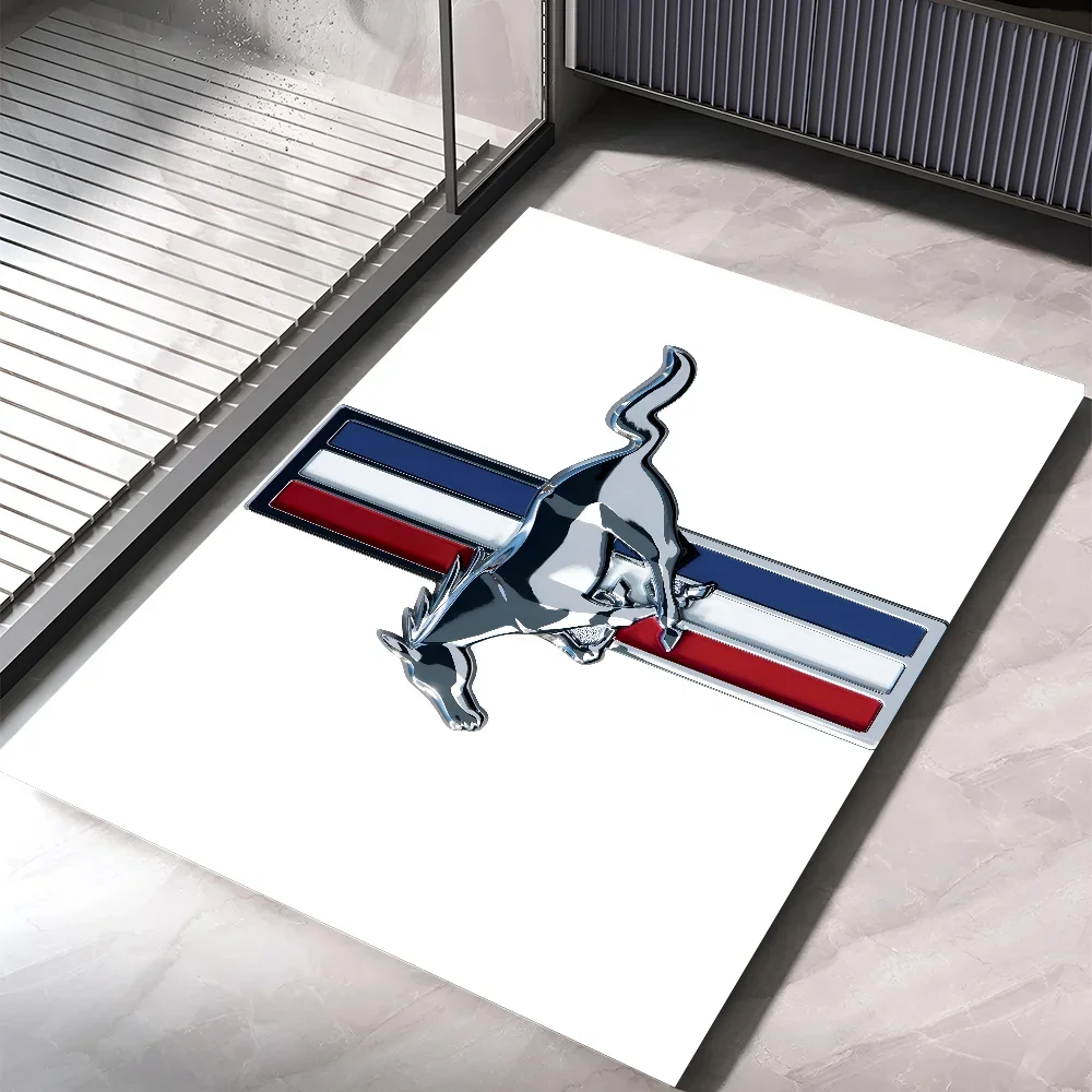 

1 шт. M-Mustang логотип автомобильный напольный коврик для дома, спальни, кухни, нескользящий напольный коврик, впитывающие противообрастающие дверные коврики