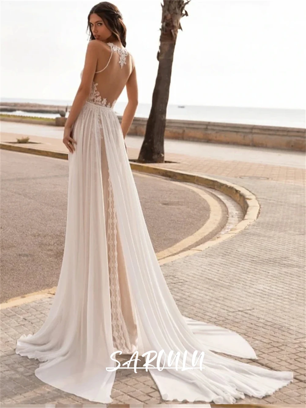 Bohemian Wedding Dress For Beach Wedding, Sleeveless Halter Lace Bride Dresses With Court Train Customzed BOHO Women Bridal Gown