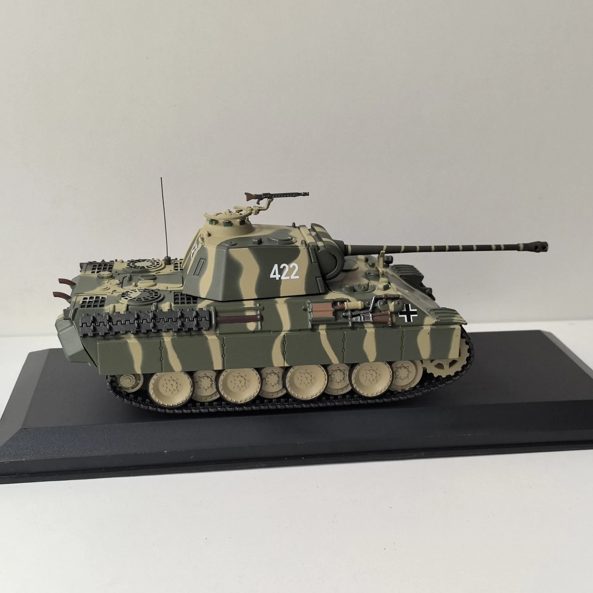 다이캐스트 IXO 1/43 스케일 탱크 모델 장식품 1944 422 차체 합금 액세서리 플라스틱 합금 자동차 모델 수집용 장난감 선물