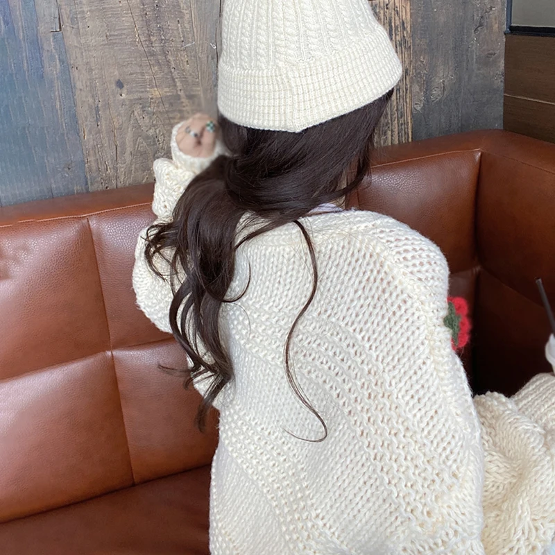Women\'s Cardigan Knitted Sweater Cute Strawberry Crochet Spring Autumn Single-breasted Long-Sleeved Casual Loose V Neck