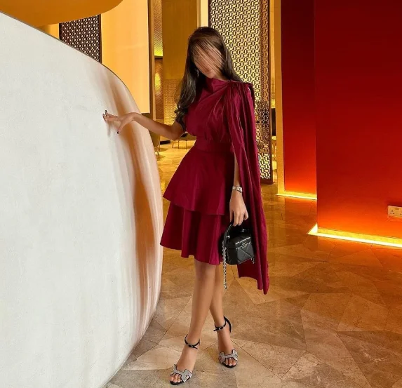 高品質のカスタムメイド、ハイカラー、膝上丈、ノースリーブ、レッド、ティアードプリーツのエレガントなドレス、女性用、結婚式用