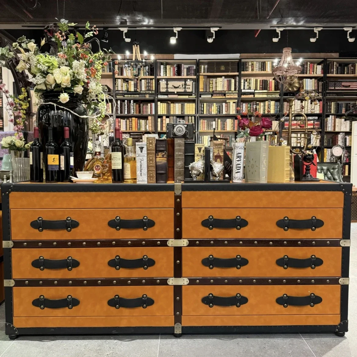

Light luxury high-end retro chest, orange six-draw American side cabinet, locker
