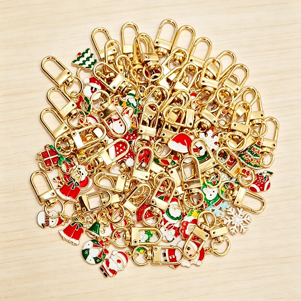20 Stück Zufällige Legierungs-Weihnachts-Schlüsselanhänger, Taschenanhänger, Feiertagsdekoration, Partygeschenk, Geschenk für Frauen und Männer, Rucksack- und Auto-Dekoration – Detail 2