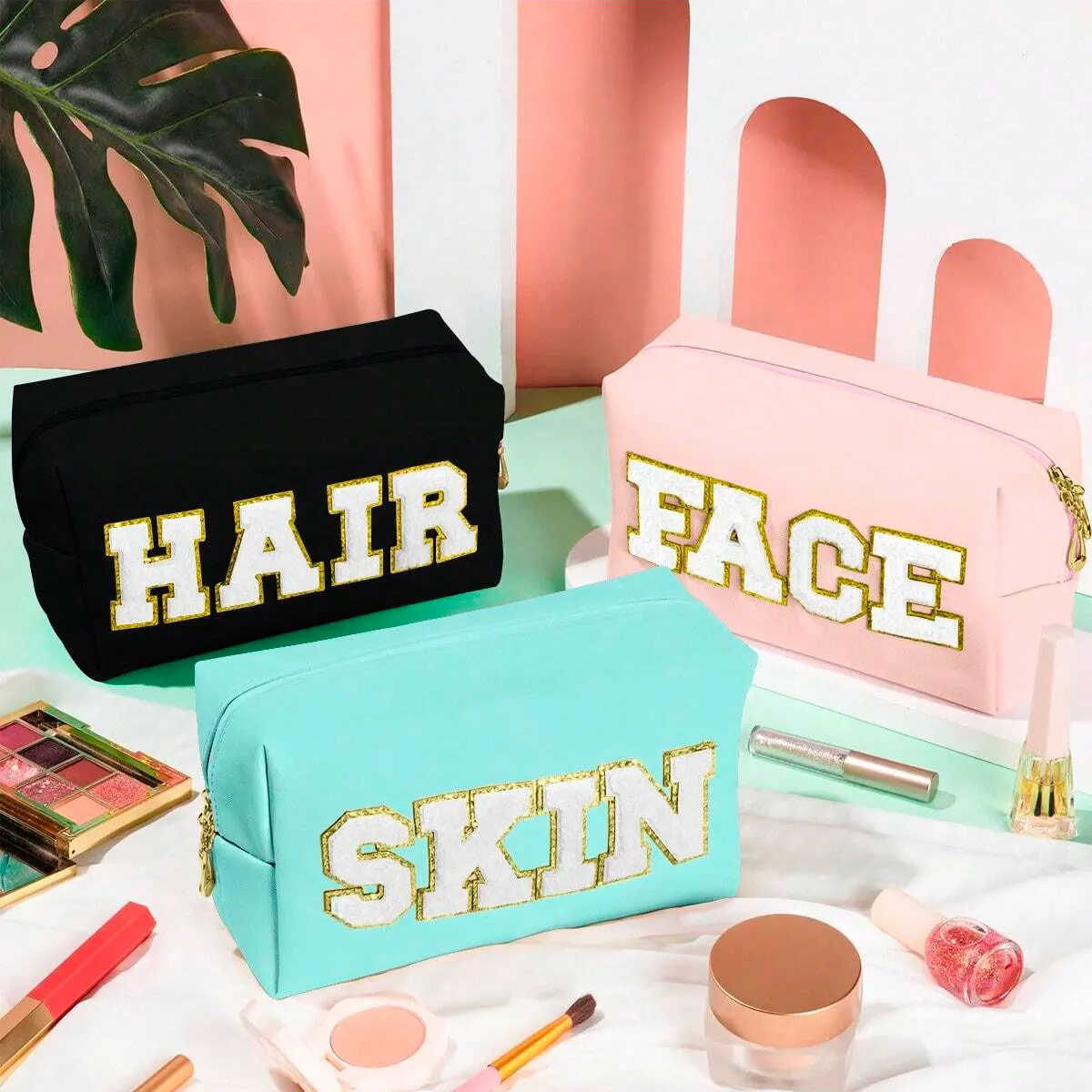 حقيبة مكياج بريبي للنساء - حقيبة أدوات الزينة المصنوعة من جلد البولي يوريثان المقاوم للماء مع حروف شانيل، منظم مستحضرات التجميل لأساسيات السفر/ليو