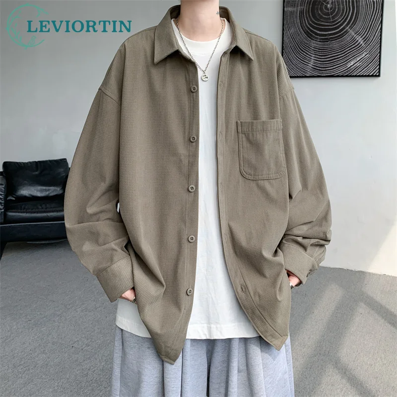 

Korea Styles Men's Corn Kernel Corduroy Shirt Autumn Sold Color Button Down Loose Shirt Jacket With Chest Pocket