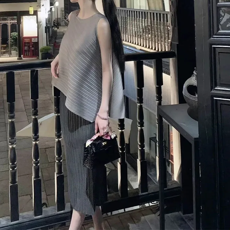 Miyake Summer Pullover Top A-line Split Half Skirt Gray Pleated Set Loose Large Size Stretchy Commuter Office 2 Piece Wearable
