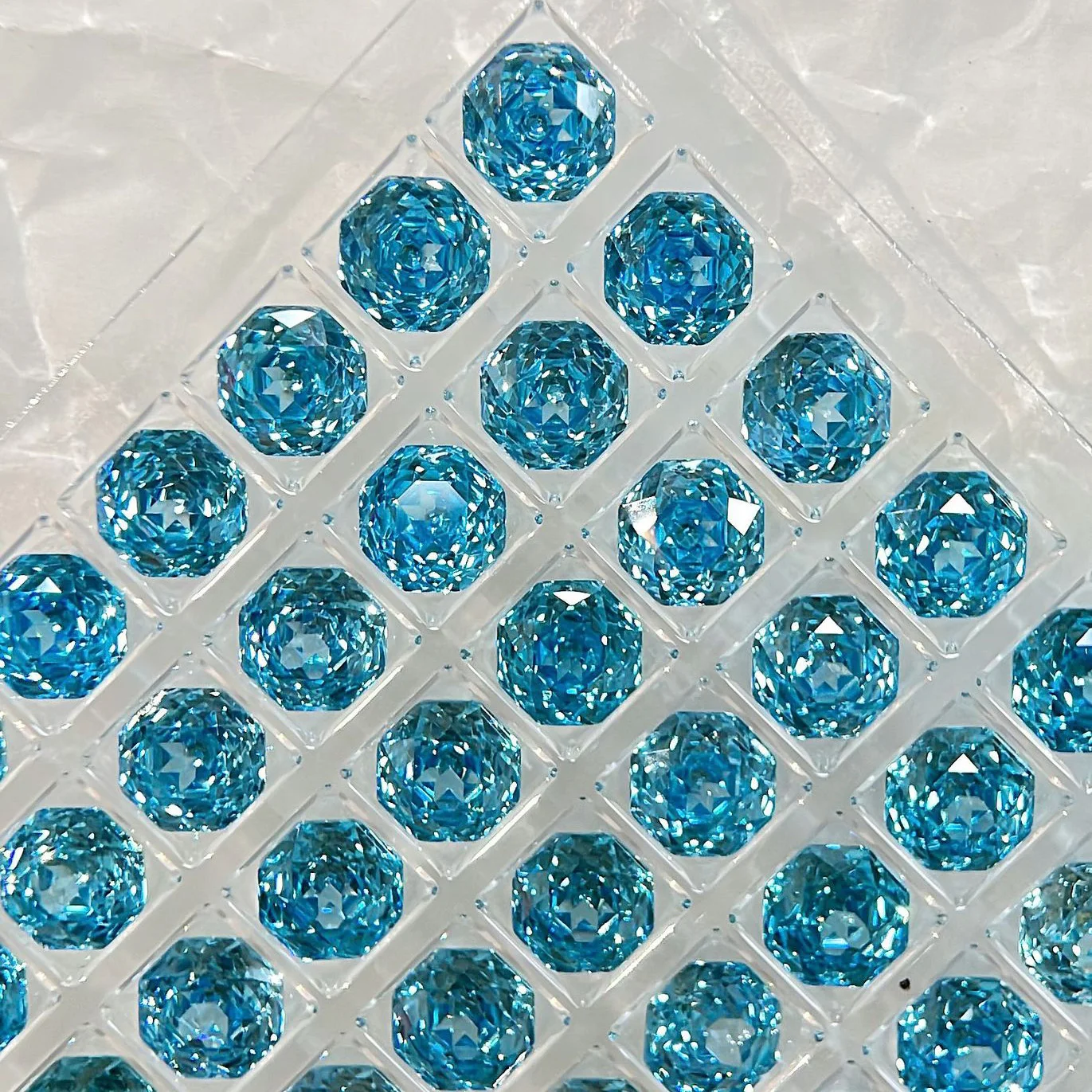 2 pcs 6mm Octagonal Rose-cut Colored Zircon Diamond DIY Loose Stone Christmas Gift Holiday Present Headdress