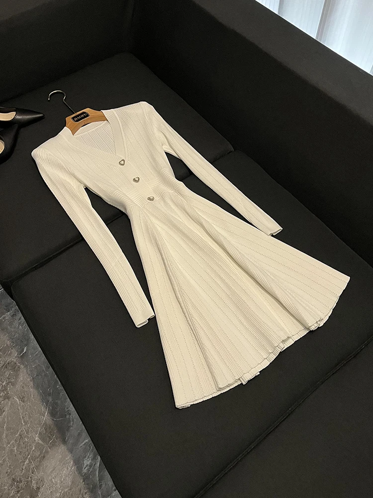 

Вязаное платье Ele с V-образным вырезом, облегающее, с сердечками, модное, женственное, элегантное, всесезонное, для города и офиса