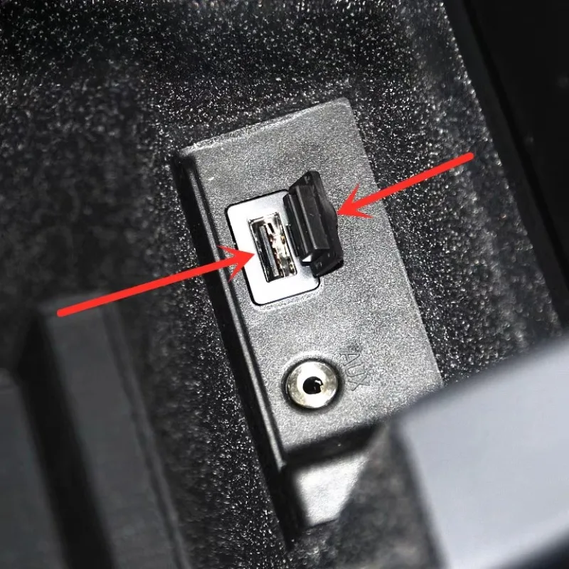 

Для Volvo S80 S60 XC60 S40 C30 V60: Оригинальный USB-интерфейс, разъем для проводки в подлокотнике, USB-порт