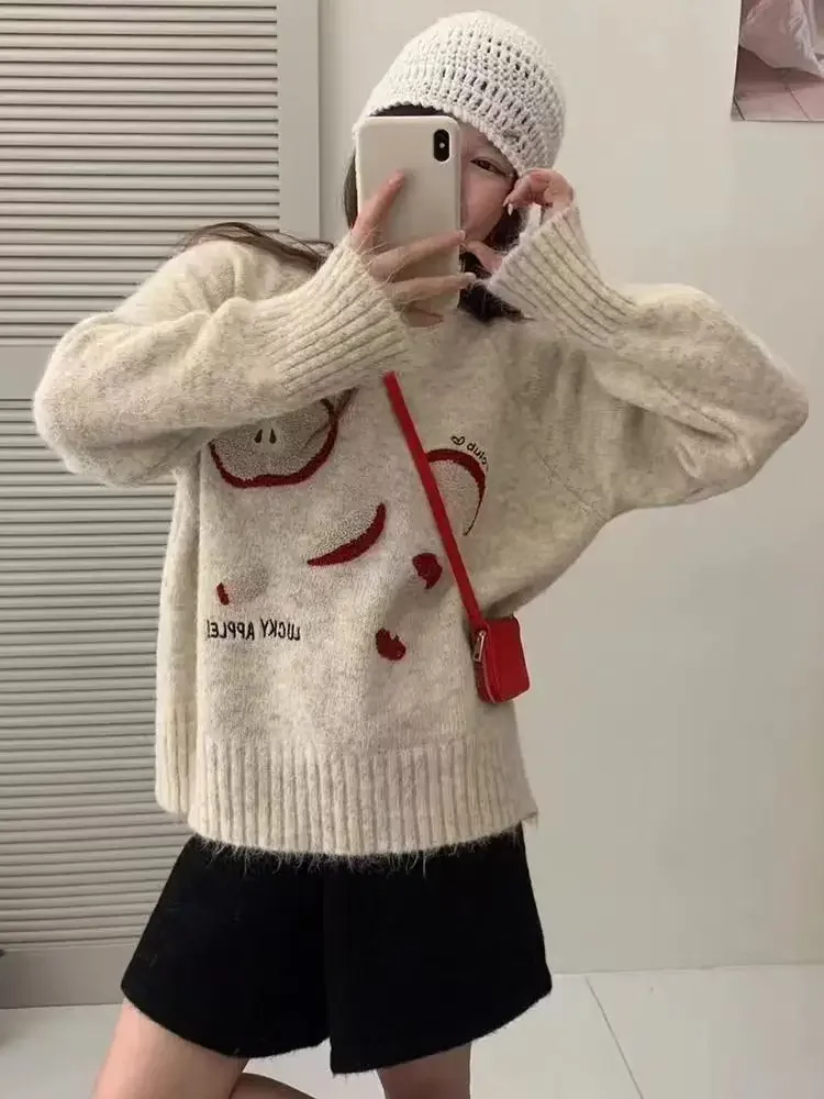 

Autumn and Winter New Age-reducing Knitted Soft Top Sweater Round Neck Korean Style Fun Loose Apple Long-sleeved Sweater