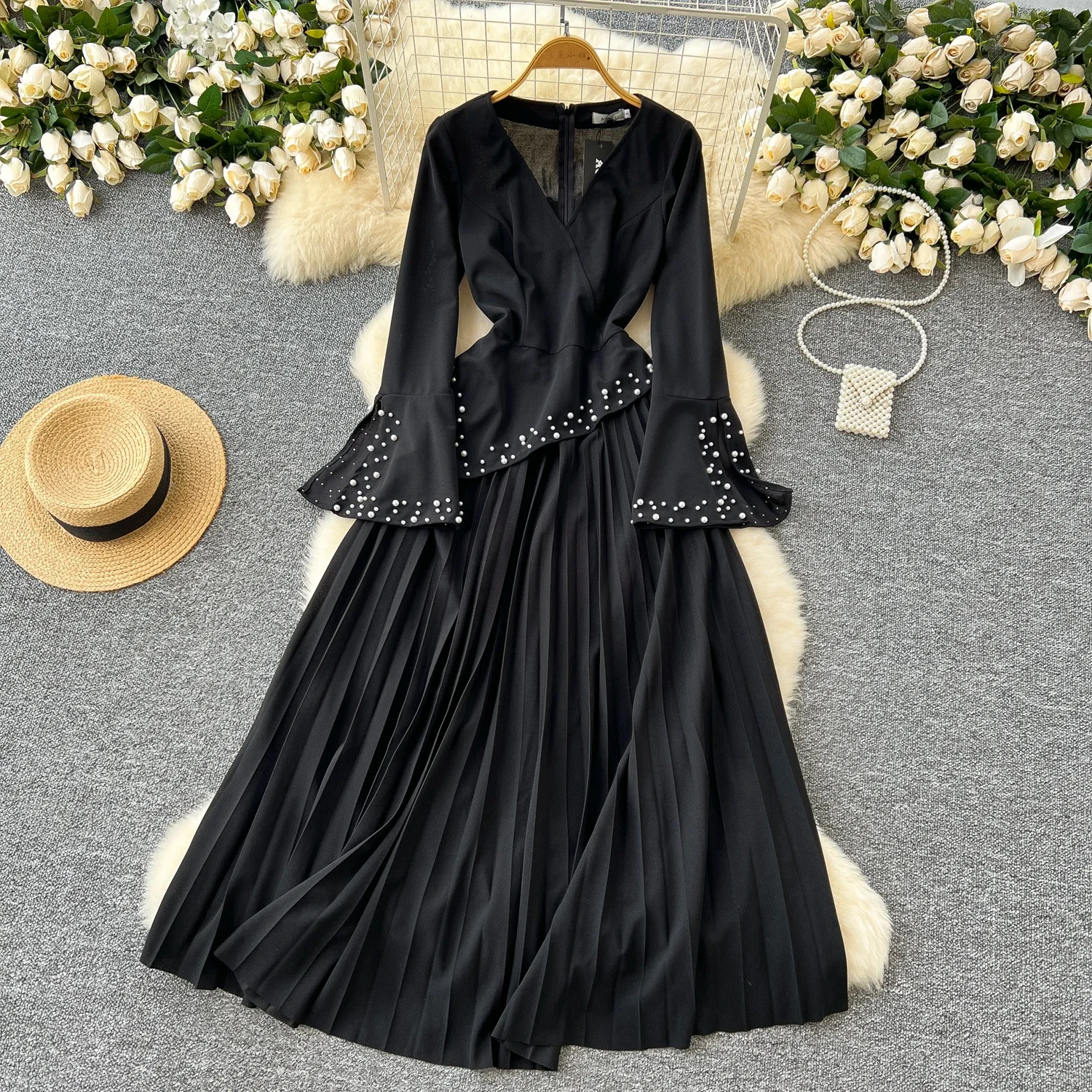 Chic V-neck Sexy Flare Sleeve Elegant Rhinestone Spliced Pleated Evening Party High Street Women Vintage Korean Autumn Dress