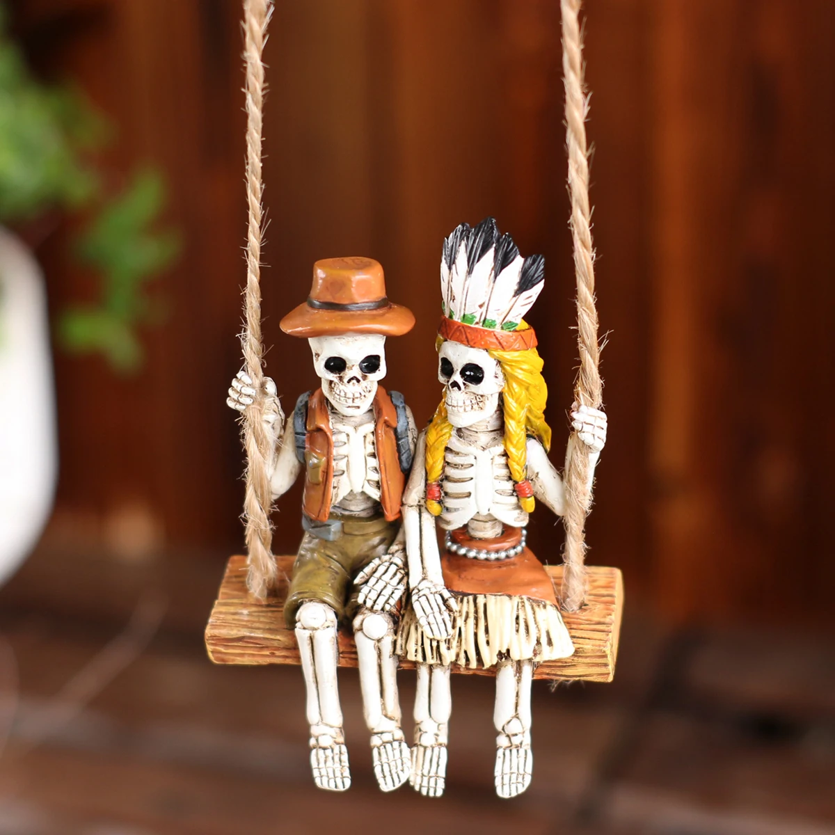 Halloween Indian Skull Couple Swing Hanging Ornament Resin Craft Courtyard Garden Haunted House Party Decoration