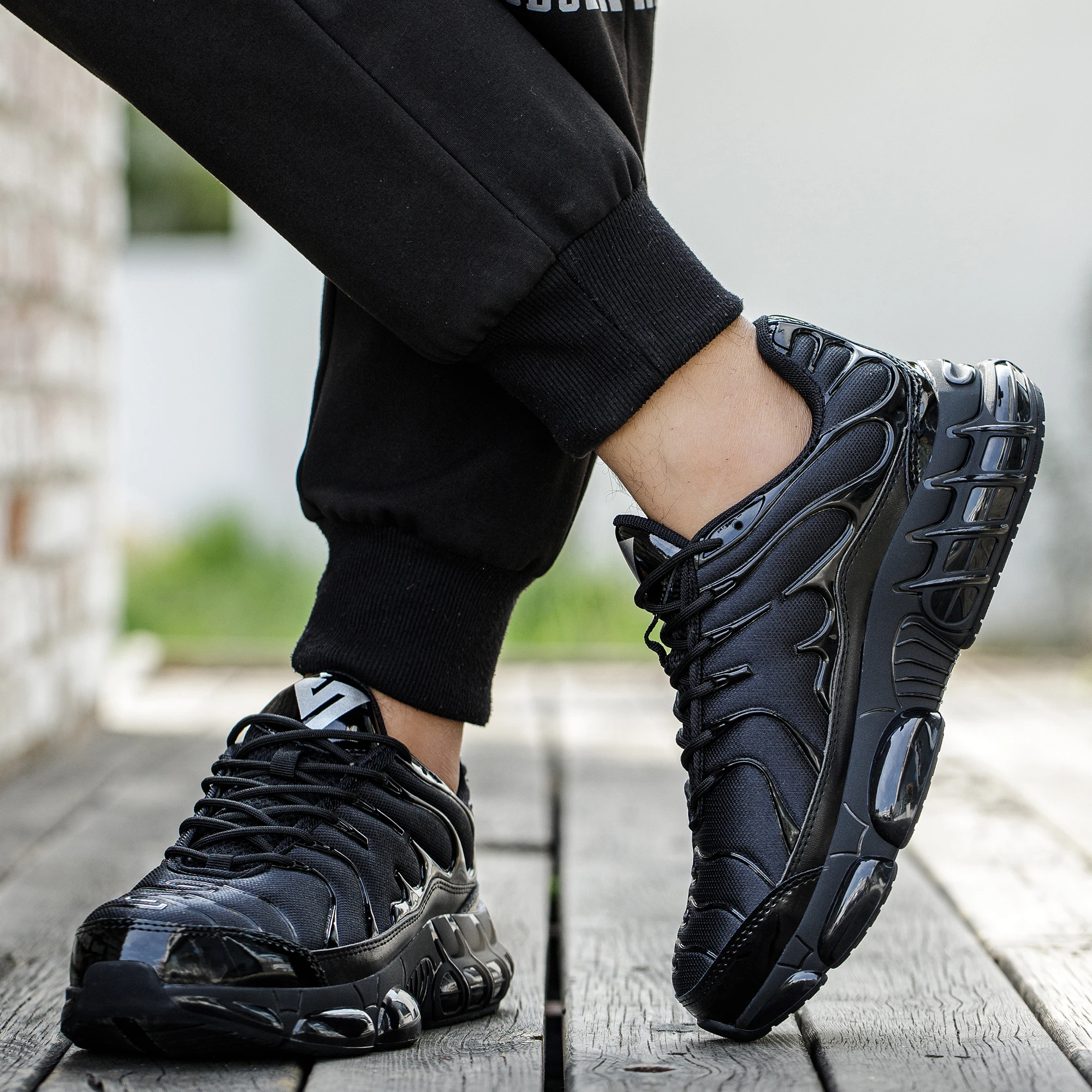 Thumbnail 2 - #43 Ranked Steel Toe Safety Shoes Picks in 2026