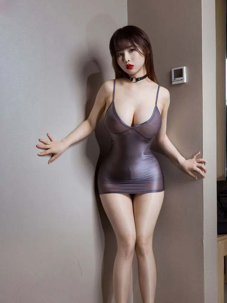 Frauen Öl glänzend glänzend Mini Bleistift Kleider tief v Allure Slip Kleider schiere transparente hochela tische Paket Hüft kleid Clubwear