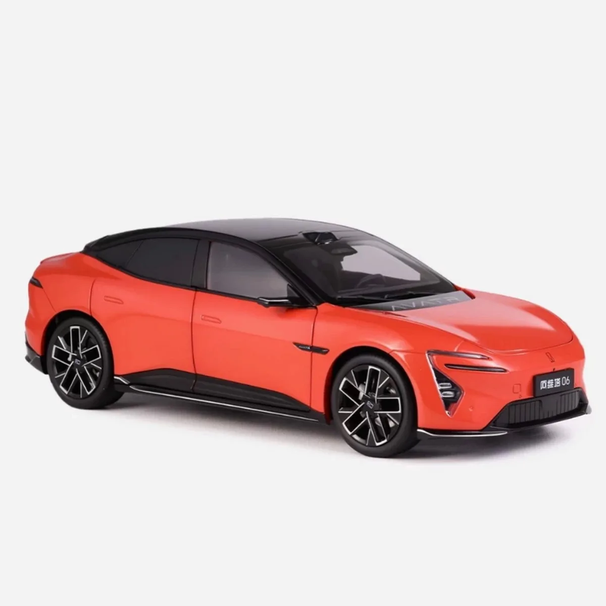 

AVATR 06, модель автомобиля из сплава, CCAG Chang'an, коллекционный дисплей, подарок для мальчика для взрослых, фиолетовый, красный, 1:18