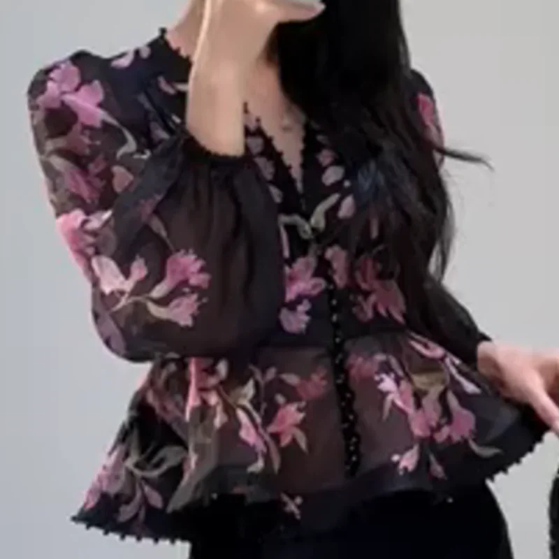

New Fashion Floral Printed Summer Shirt Women Elegnat French Deep V-neck Lantern Sleeve Slim Blouse Runway High End Top