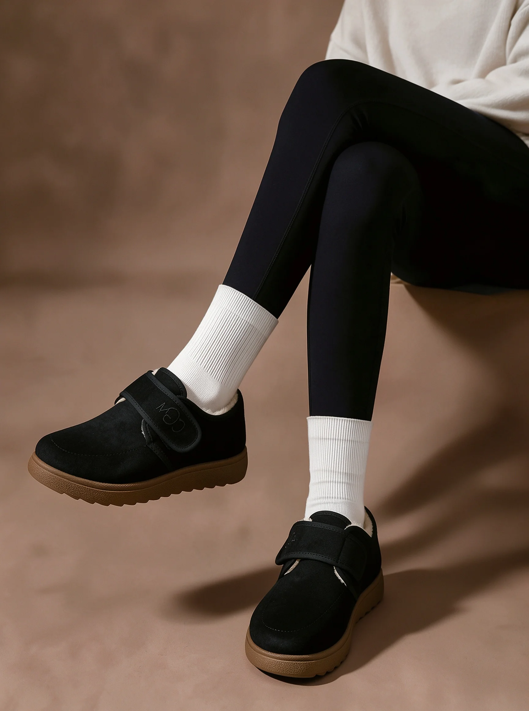 Damen-Winter-Fleece-Innensohlen-Loafer mit Obermaterial aus ultrafeinem Faser-Wildleder und thermischem Baumwollfutter mit Klettverschluss, lässige Outdoor-Schuhe – Detail 12