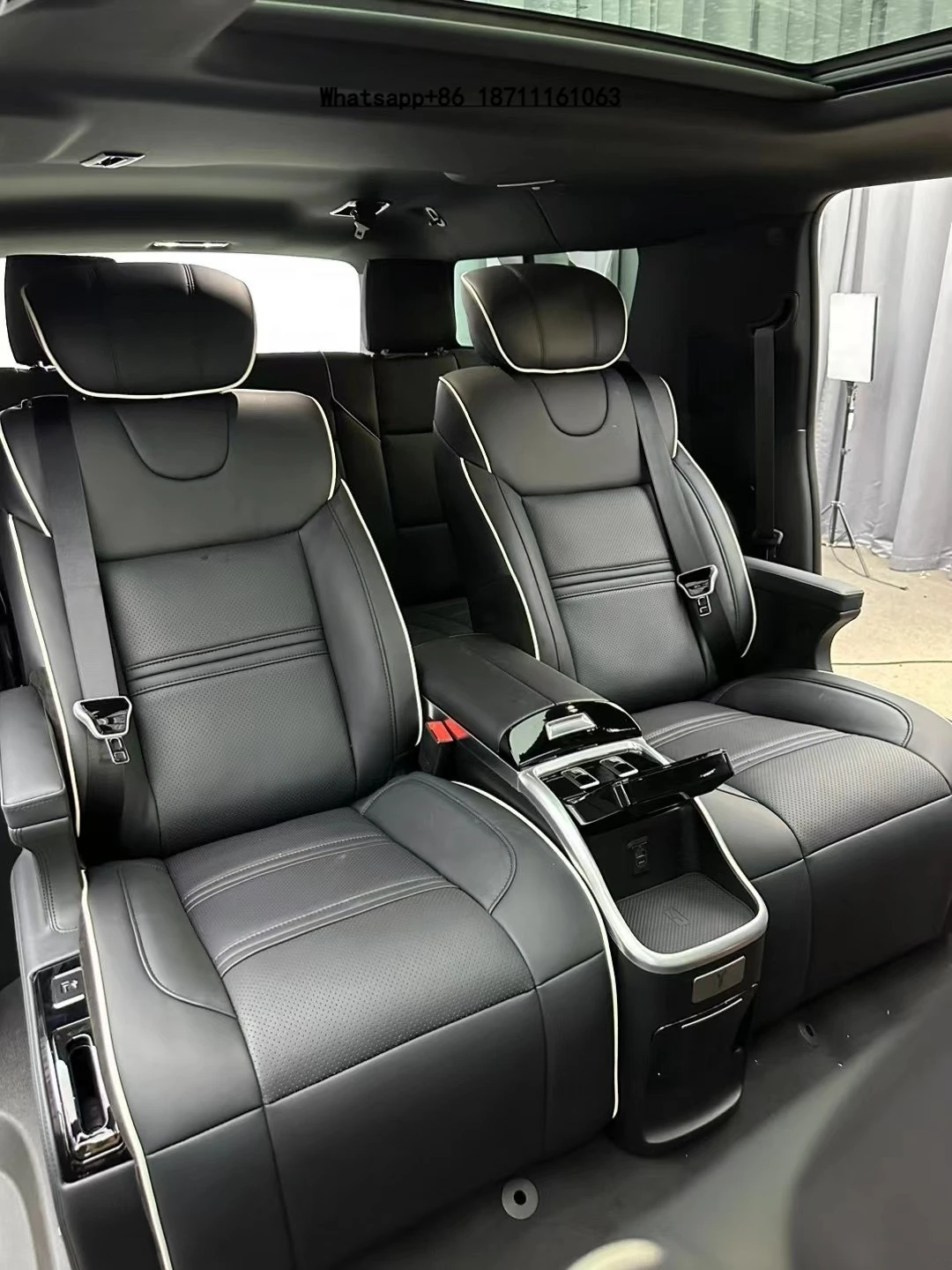 Assento de Carro Elétrico de Luxo em Couro Impermeável com Apoio de Braço Central para Acessórios Internos Universais Escalade