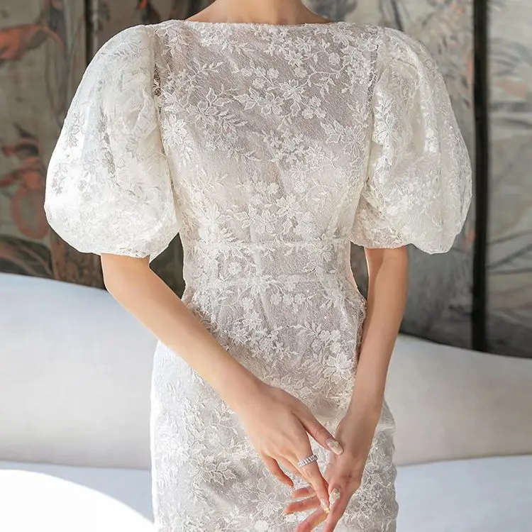 Elegant Laceตาข่ายSheerสีขาวชุดยาวผู้หญิงเซ็กซี่ดอกไม้Bodycon Hollow Out Lady Club PartyแขนฟองชุดC193