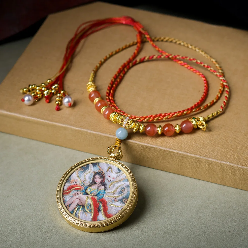 

New titanium steelhand-paintedgold nine-tailed fox thangka colour preservation plating pendant hand-woven nanhong agate necklace