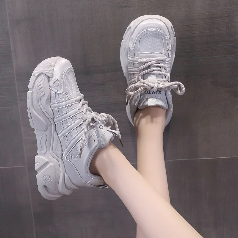 

Shoes for Women 2025 New Autumn Leisure Lace Up Vulcanize Shoes Breathable Versatile Solid Color Sponge Bottom Women Sneakers