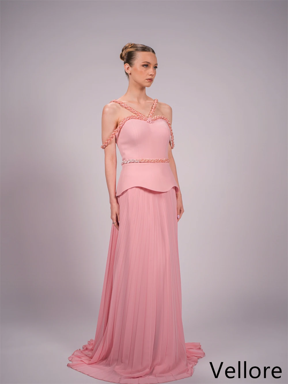 تخصيص أزياء الوردي الشيفون مساء اللباس قارب الرقبة قبالة الكتف أكمام فساتين المناسبات الخاصة فستان العودة للوطن