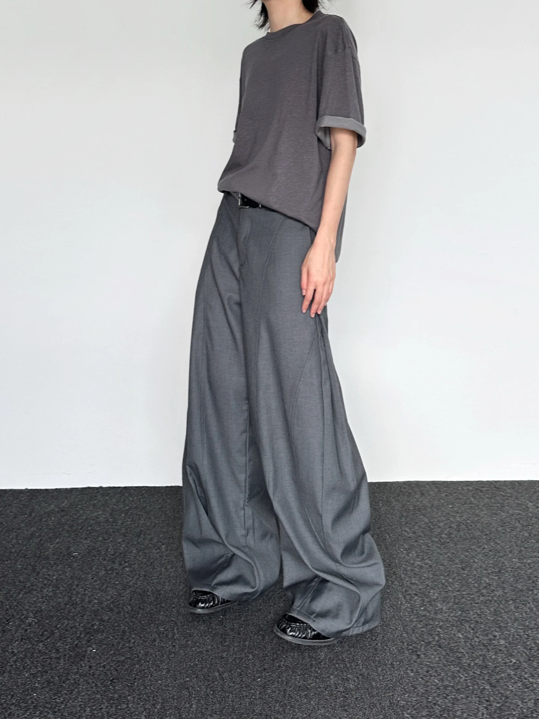 

Брюки UXI Deconstructivist в стиле ретро, повседневные, свободного кроя, прямые, широкие, струящиеся, с эффектом драпировки, для женщин