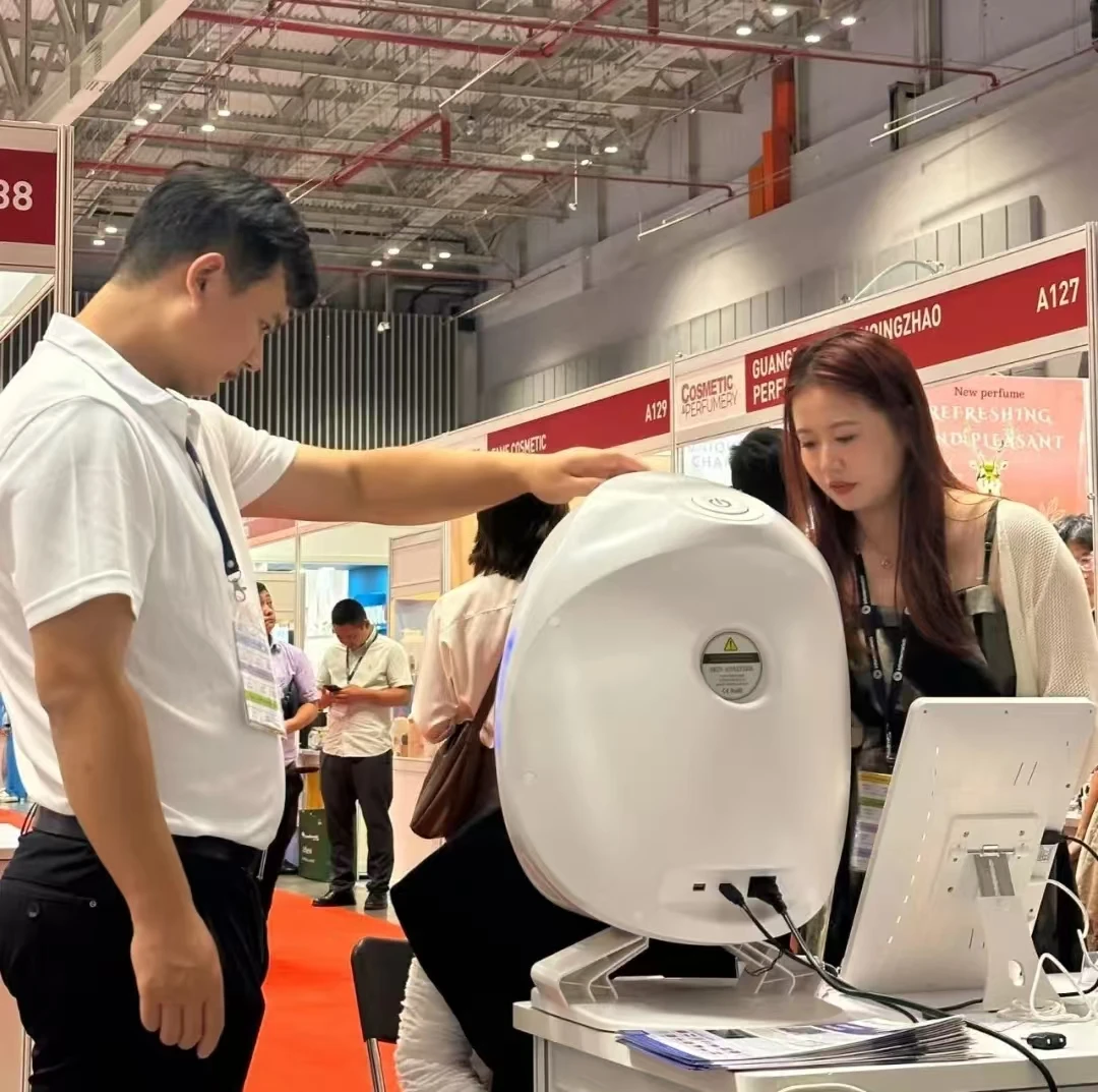 AISIA Q1 3D AI 顔の皮膚アナライザー検出皮膚問題診断 8 スペクトルプロフェッショナル分析美容サロン機器 CE