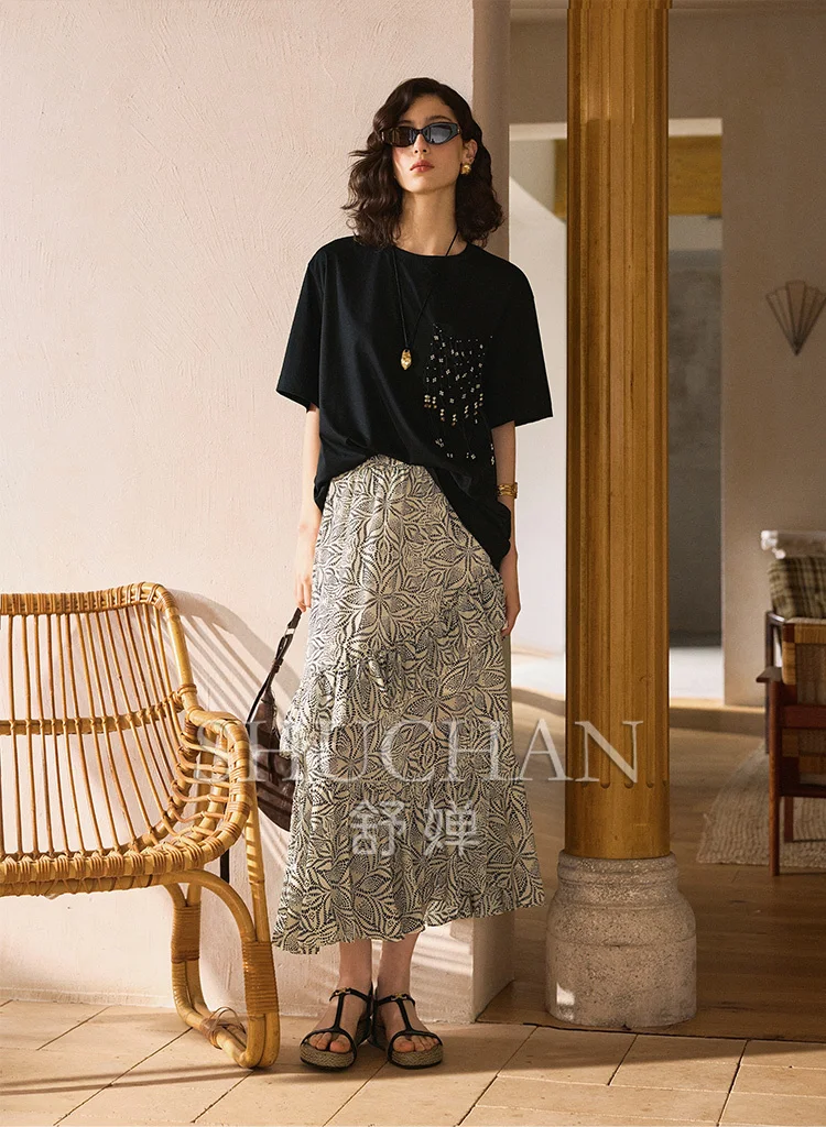 

simple geometric line drawing flower oblique cut tower skirt, high-density elastic double crepe silk B37051