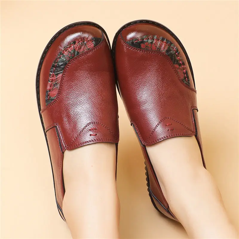 Mom Genuine Leather Moccasins Soft Sole Floral Print Loafers Woman Retro Wide Toe Shoes Ladies Vintage Slip On Leather Flats