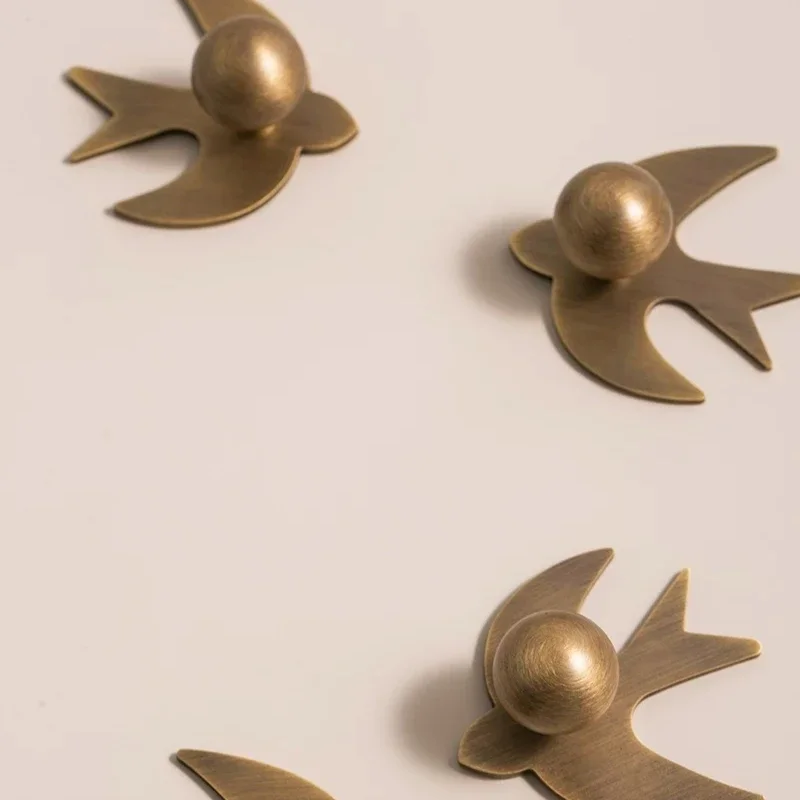 Pure Copper Single Hole Door Knob French Style Affordable Luxury Gold Kitchen Cabinet Handles Unique Creative Brass Drawer Pulls