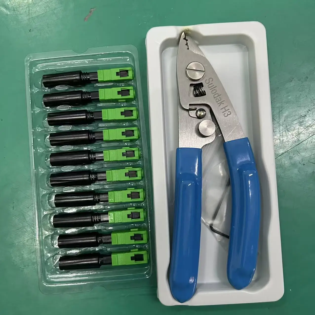 Kit de Conexão a Frio FTTH 10 Peças Conector Rápido SC APC + Alicate Decapador de Fibra Óptica de Aço Inoxidável CFS-3 com 3 Furos Conjunto de Ferramentas de Fibra Óptica