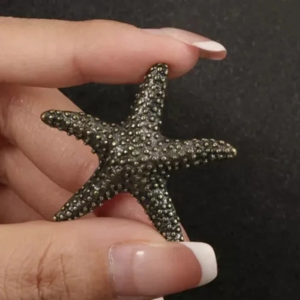 

Tabletop Figurine Brass Starfish Animal Statue Small Sculpture Home Decor Gifts