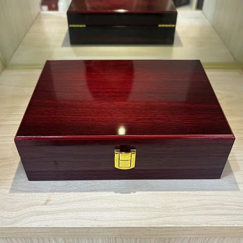 Classical Wooden Box with Lock, High-End Jewelry Storage Luxury Box