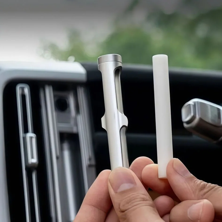 Auto Aroma Refill Air Vent Fragrance Customizable Scents Snug Fit Design Construction Automotive Accessory Auto