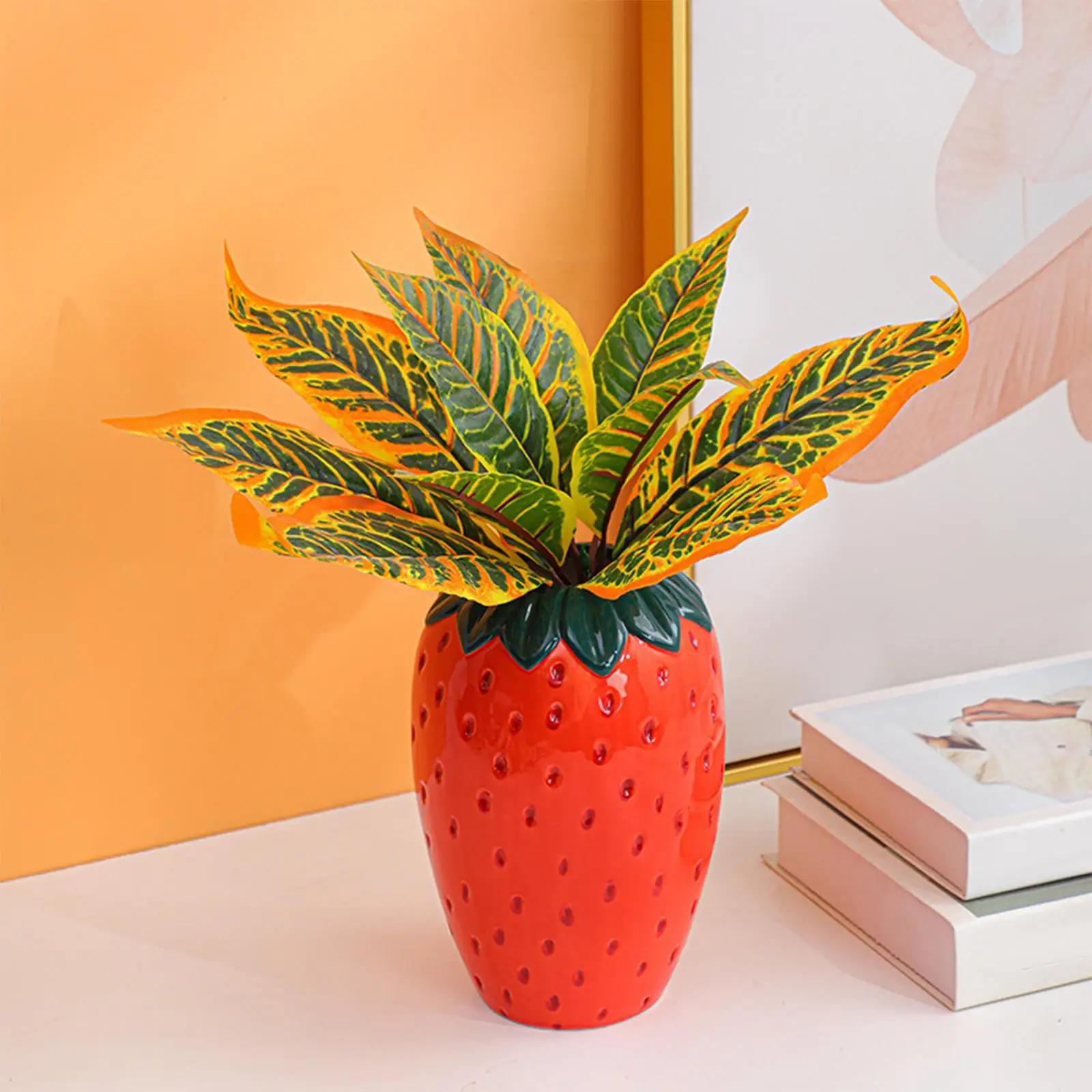 Strawberry Shaped Flower Vase Flower Arrangement Centerpiece for Home Decoration
