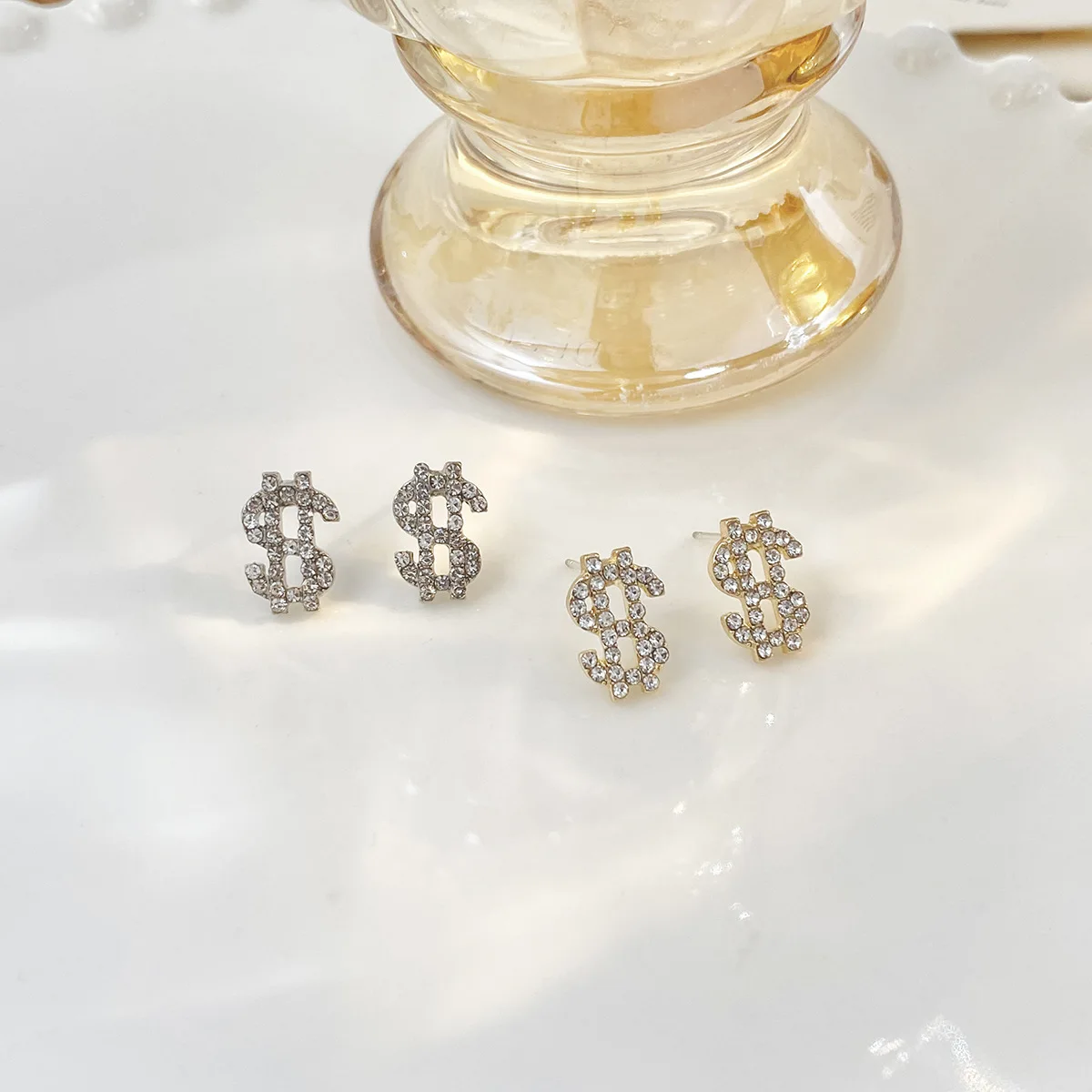 Brinco de cristal completo com símbolo de dólar brilhante, strass, para mulheres, temperamento simples, joias, presente de dia dos namorados para meninas